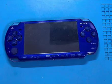 #psp维修 #psv维修 #psp游戏 psp2000换3000外壳