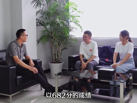 祝贺商城微发布员工的弟弟李永松,被清华大学录取!并荣获2022年高考商城县理科状元! #高考 #传递正能量 #励志 #未来可期 #老家商城