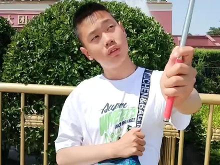 梁晋龙在五一假期期间出去游玩一天#心蓝天