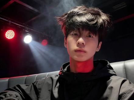 豆包太权威了...怪我后知后觉!#豆包ai #豆包出大片有两把刷子 微醺的感觉刚刚好#微醺的感觉刚刚好 #微醺 #豆包p图 微醺的感觉刚刚好ai口令教程 酒吧微醺拍照ai 豆包p图口令 酒吧氛围指令豆包 酒吧氛围指令豆包男生 酒吧微醺豆包指令 ai吧台小酌照指令 豆包生成图片指令 豆包生成图片指令男生 酒吧氛围感ai指令女生 豆包生成酒吧照片