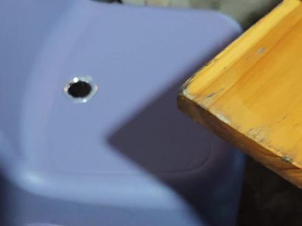 为什么啊?这个凳子为什么有洞??🧐🧐#南北方差异 #十万个为什么 #为什么啊 #南方朋友看过来 #崇左