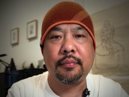 3.25号是周杰伦新专辑《太阳之子》的发售日,现在才发出来~
#周杰伦 #周杰伦音乐 #周杰伦太阳之子