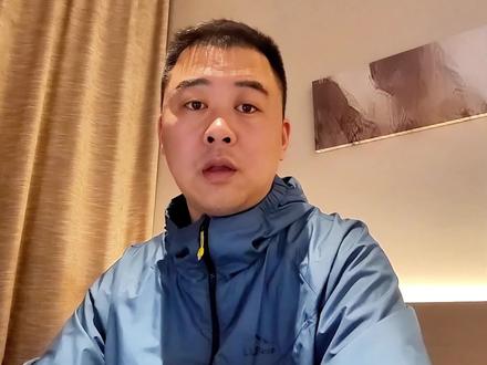 吉利银河星耀7,四驱+5.4秒破百+220km续航,还白送悬架和音响?过分了啊!
#吉利银河星耀7 #中级豪华轿车颠覆者 #2026最值得期待的轿车