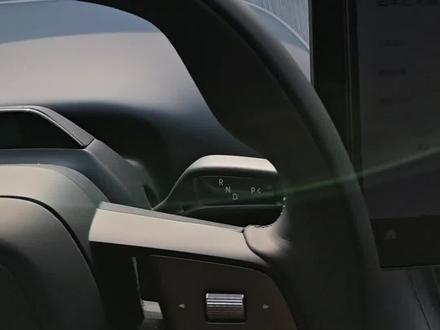 给yu7安装底盘氛围灯。感觉效果没有想象的酷炫,是我打开的方式不对吗?小米的服务挺好的,走了还送我两瓶饮料。😊😊😊#我与汽车的日常 #小米yu7 #小米汽车 #小米售后