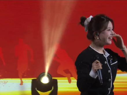 麦小兜来砺城中学参加元旦晚会了!#元旦晚会 #麦小兜 #清空 @麦小兜