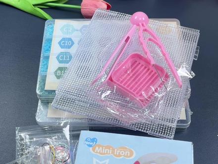 有了这套拼豆diy套装,放假在家再也不会无聊了#拼豆 #拼豆图纸 #染上了拼豆 #拼豆教程 #手工diy @DOU+小助手