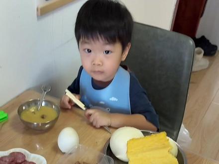 放假第一餐,主打的就是有营养#亲子互动 #在家做美食