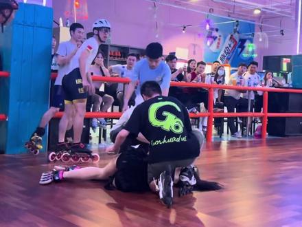 基本的礼貌都没#阿娟摔跤