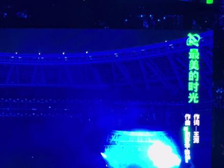 串烧的这三首歌简直夯爆了#王源天津演唱会 #串烧 #这是一场绝版的演唱会