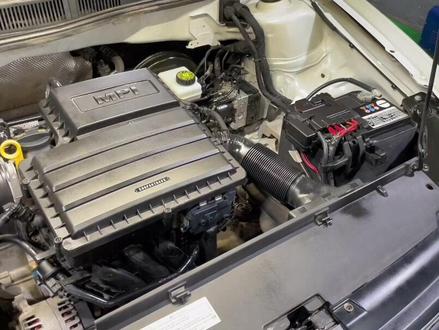 在一个专业维修保养店做个机油保养,这样做个机油保养怎么样#大众宝来 #保养车 #换机油 #保养 #机油保养