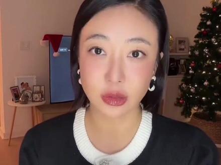 女演员姜尘自曝曾被男明星家暴对方还有和她好朋友的性爱视频“现在在观众心中是温文尔雅的人设以老师自居、广东人、原生家庭苦”网友:是张颂文老师吗?还是文生?她回复:不是文生#姜尘 #家暴 #家暴零容忍 #男明星 @抖音创作小助手