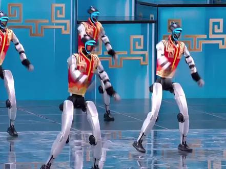 王兴兴:人形机器人进厂要提升长任务工作能力#人形机器人#机器人#具身智能#宇树机器人#AI#王兴兴