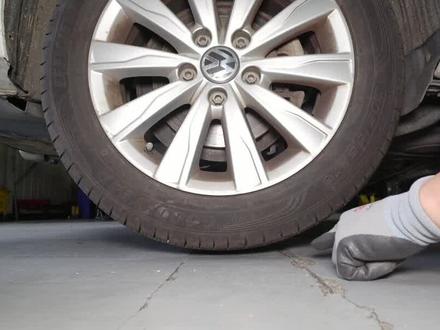 #汽车 #轮胎 #扎胎 了如何#自己动手 换#备胎 #汽车维修 #汽车知识 #博睿通达 @抖音汽车