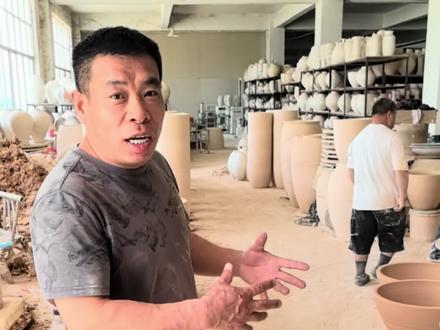 生活就像修坯,沉下心,日子自然会越来越好#景瓷辉哥#陶瓷手艺人 #景德镇陶瓷#源头工厂 #陶瓷源头好货