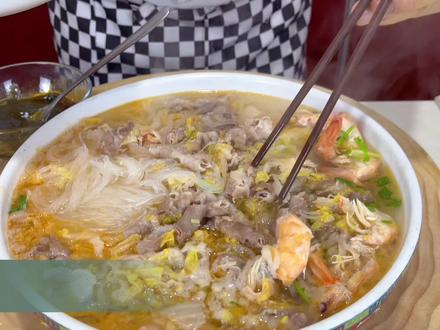 东北汆锅底的正宗做法,学会40年老厨的调汤秘诀,比吃火锅更解馋 #火锅 #汆锅底 #家常菜 #烹饪 #厨艺