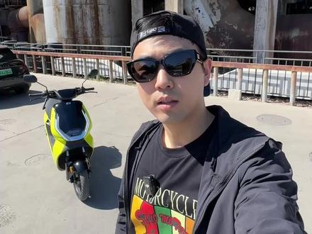 电摩还有这么离谱的功能? #溜车 #骑车日常 #摩友的日常 #极核AE3 #机车