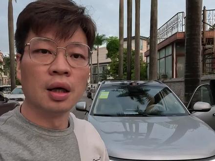 问界家用充电兼容性需要改进。希望能通过OTA改进,不然很多人要损失八千块……特斯拉转粉的群体还是很多的,刚收到一些方法:很多新款充电桩可以连接手机开通支持第三方协议的。小伙伴们可以试一下#问界m7 #华为汽车 #问界m7大车开出小车感