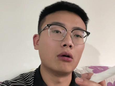 当你让男朋友戒烟时他是怎么说的?#女生必看 #情侣