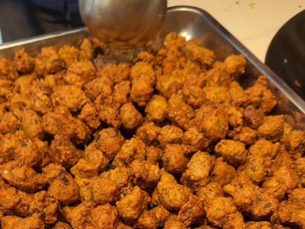 安徽人的乡愁走到哪都爱吃绿豆圆子 老乡们,绿豆圆子的教程来了。简单详细,新手小白在家都会做。#安徽美食 #家乡的味道#家乡美食 #绿豆圆子 #炸丸子