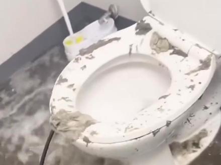 漂亮家最大航母,竟然马桶问题陷入半瘫痪?#军事 #冷知识 #科普 #美国 #航母