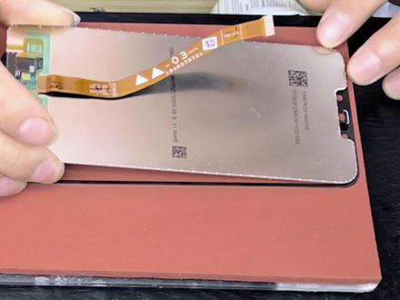 #手机维修 #手机店日常 #手机爆屏修复 华为麦芒7手机屏幕更换教程 拆机换外屏玻璃#安卓手机维修 #百亿流量扶持 huawei 维修