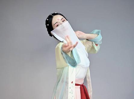 又是听旁白识曲的一个舞~#七三姑娘 #世中逢尔 #轻知识计划