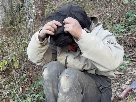 张家界七星山荒野求生挑战赛第36天
“荒野医学生林北”上线科普
“天天不洗头反而不容易头发油”#七星山杯 #七星山荒野求生 #张家界 #荒野林北