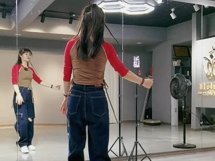 #一无所求 音乐完整版#零基础 #一学就会 #一起跳舞 @抖音小助手