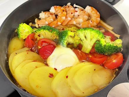 用水油焖菜做时蔬焖菜一锅出,碳水蛋白质膳食纤维全都有的标准减脂餐#水油焖菜 #懒人快手菜 #低脂低卡 #减脂食谱 #一锅出的美食