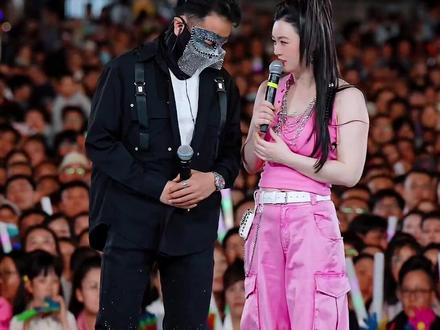 星光大道铁牛回归大舞台,彩虹唐全员泪洒现场! #唐艺 #唐艺大舞台