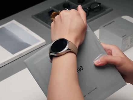 新机#oppofindn6 到手,贴膜真的必不可少,薄薄一张原厂膜真的很难保护屏幕#钢化膜 #折叠机 #手机膜 #3c好物推荐