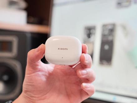 小米Buds5 Pro真实体验 #小米 #小米耳机 #小米buds5pro #无线蓝牙耳机 小米Buds 5 Pro虽然音质还可以,但是完成度太低了