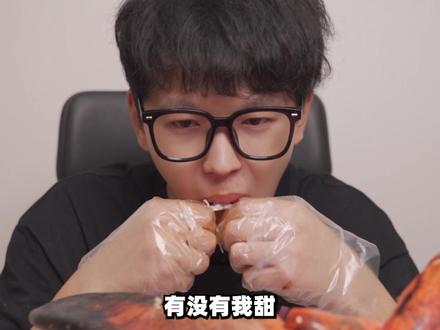 三千元一只的波士顿龙虾,帅小伙用麻辣小龙虾的炒法会好吃吗 #波士顿龙虾 #龙虾