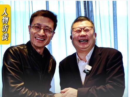 刘良法医,为了还原真相,被人网暴,说是中国最大的“医闹”,当时的他不知道危险什么时候会来,于是把后事都交代清楚了,遗体捐献书随时背在身上。他的新书《真相不会沉默》,200多页的文字,记录了21个生死故事,也告诉我们:什么是善良,什么是不忘初心,什么是问心无愧。#法医刘良 #平安中国 #医疗 #医疗事故 #孩子