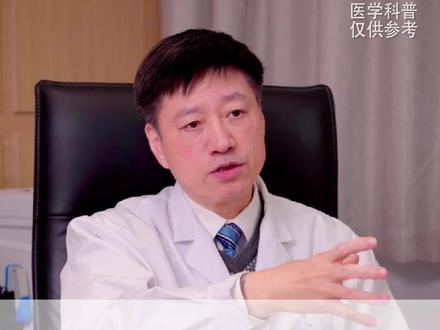 息肉确实存在癌变的可能性,特别是广基息肉一定要提高警惕。 那么发现息肉后需要切除吗?#医学科普 #健康科普 #息肉 #癌变 #健康检查 #开启健康2023 #肿瘤科李进医生