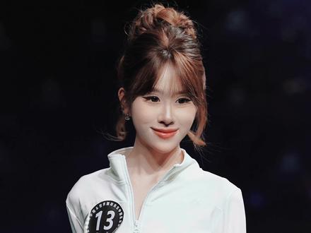 还是那个瘦小强大的她 @刘美铄sophiaa #2025世界国际小姐 #大圣甄选