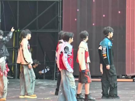 《适合,不适合》
线下看好萌一只🥹🥹🥹
#王橹杰 #橹穆