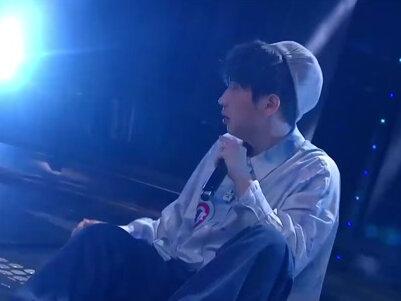 内向窝囊废与外向的魔鬼,让人在不同的视角中切换,让人毛骨悚然,不仅已颤, 圣代《雨夜惊魂》#说唱新时代 #音乐