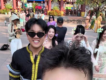如果没有他你还爱我吗#社牛 #搞笑 #西双版纳 #曼听公园 #如果没有他你还爱我吗