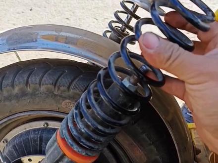 电动车后座减震弹簧安装技巧和方法#电动车后座减震弹簧的按装教程#电动车维修技能分享 #技术分享 #每天一个修车用车知识 #创作灵感