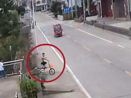 孩子发生交通事故,监护人也可能要承担事故责任,你知道吗? #湖北交警 #法润平安文明相伴