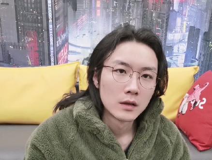 本故事纯属虚构,如有雷同纯属巧合。 #老飘讲故事