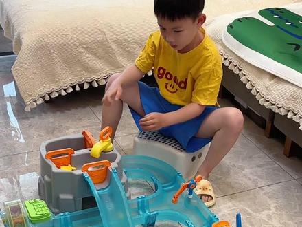 夏天给孩子就安排这个水上乐园玩具,又凉快又好玩,关键一玩就是大半天,也不来喊妈了!
#儿童戏水玩具 #玩具水上乐园 #水游戏玩具 #玩水玩具 #六一儿童节礼物