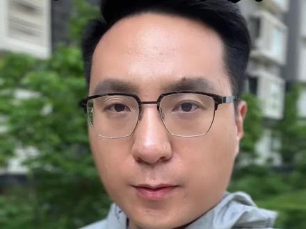世界杯必须看么? #香港拿下世界杯转播权 #世界杯 #世界杯转播权 这次国际足联是踢到钢板上了,不知道最后会不会谈成,你觉得会以多少钱谈成呢?还是谈崩呢?评论区告诉我