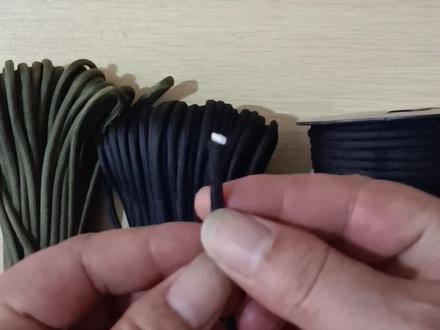 介绍两种常见的伞绳,一种多功能伞绳。#户外 #生存
