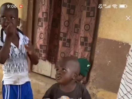 艺哥超哥来找拽哥玩了,拽哥说话了喊妈妈爸爸了~开心的拽,就是直播太卡了。拽想念江哥的第一天#拽哥#艺哥#超哥#哎哟喂你江哥