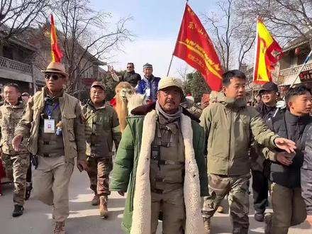 东天山来的驼队过潼关出函谷关入中原是入关还是出关?出关喽!出关喽!奔赴中原大地!