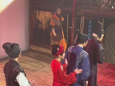 #陈丽君李云霄 #越剧新龙门客栈 #君霄cp 8.6日午场返场视频,今天圈圈依旧很稳输出🥰🥰,周淮安:我就静静看你们表演,哈哈哈