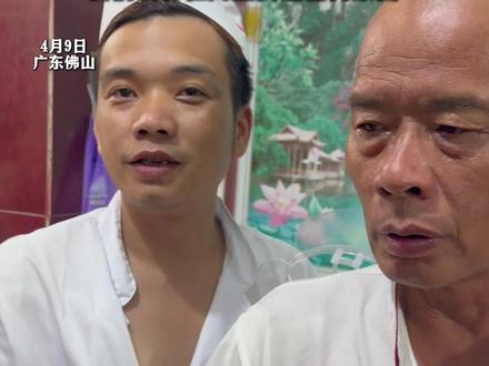 佛山莫氏鸡煲父子澄清:
“有人盗用我们的名字直播卖东西”
“莫氏鸡煲”只有一个账号 大家不要被骗了
我们没有在网上卖过任何东西#佛山莫氏鸡煲