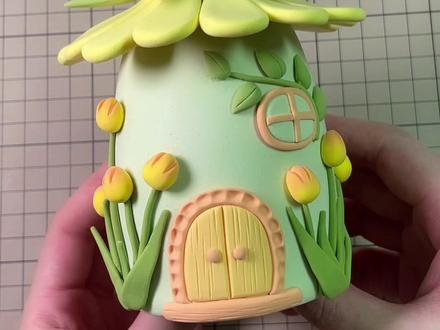 《旧瓶改造系列》粘土小屋教程,超轻粘土塑料瓶小屋,空瓶改造郁金香小房子手工作品教程#超轻粘土 #粘土#变废为宝#粘土手工 @DOU+小助手